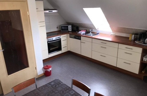 Dasing Apartment | Wohnung Anika 2 - Helle Ferienwohnung mit Wohnküche und kostenfreiem WLAN