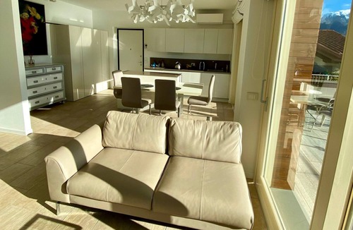Parzanica Apartment | Wohnung 'Corinth' mit Gemeinschaftspool by Interhome
