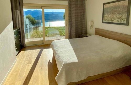 Parzanica Apartment | Wohnung 'Corinth' mit Gemeinschaftspool by Interhome