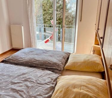 Wendelstein Apartment | Wohnung I Balkon I Messenähe I getrennte Schlafmöglichkeiten