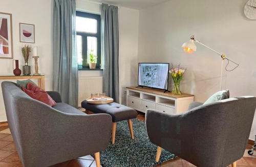 Dargun Apartment | Wohnung in Dargun mit Pool und Streichelzoo, cleaning included