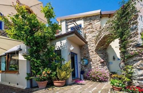 San Carlo Terme Apartment | Wohnung 'Settimo Cielo9' mit Schwimmbad by Interhome