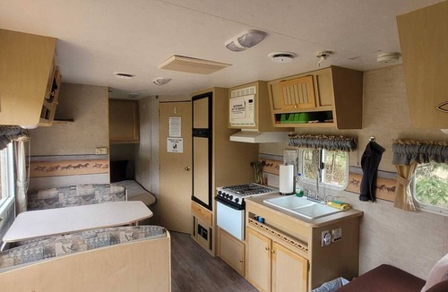 McBride House | Wohnwagen mit Atemberaubenden Anblick auf Rocky Mountains, 10min von McBride