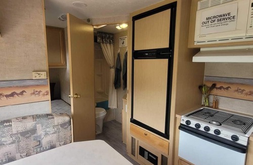 McBride House | Wohnwagen mit Atemberaubenden Anblick auf Rocky Mountains, 10min von McBride