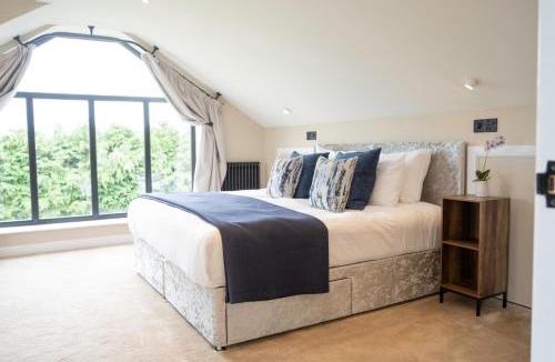 Potter Brompton House | Wold View