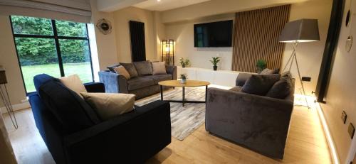 Potter Brompton House | Wold View