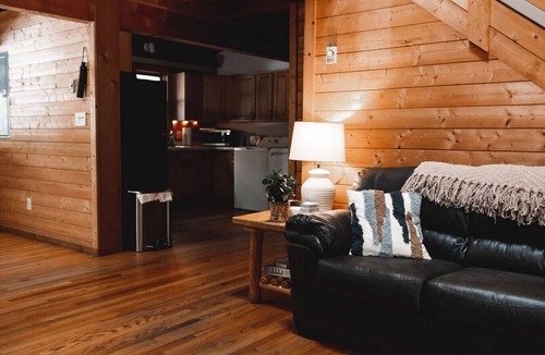 Purlear Cabin | Wolf Creek Cabin | Boone | Hot Tub