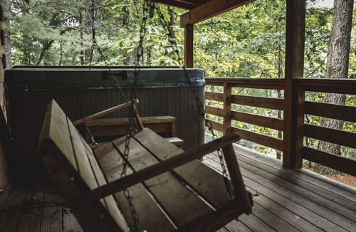 Purlear Cabin | Wolf Creek Cabin | Boone | Hot Tub