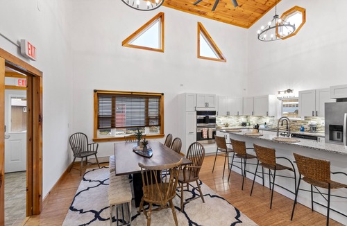 Wilmington Hotel | Wolfjaw Lodge