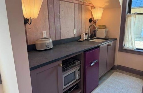 New Buffalo Villa | Wolfsbane - Upscale 2 Bedroom Villa at Petite Acres
