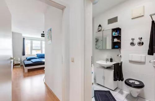 Zentrum-Ost House | Wolfsbau - Privates Gästezimmer - Zentrum, HBF, Zoo