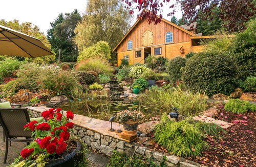 Saanichton House | WolfShire - Courtyard - Beauty and Serenity in the Valley