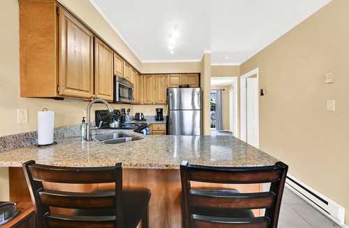 Wolf Creek Condo | Wolfstone Basecamp | Cozy Eden Condo with Pool & Hot Tub