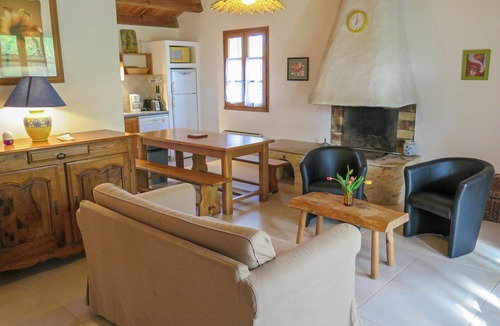 Blanquefort-sur-Briolance House | Wonderful private villa for 4 people with WIFI, private pool, TV, terrace and pets allowed