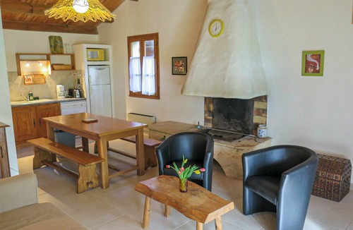 Blanquefort-sur-Briolance House | Wonderful private villa for 4 people with WIFI, private pool, TV, terrace and pets allowed