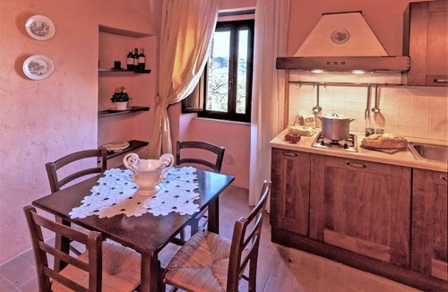 Monte Castello di Vibio Villa | Wonderful private villa with private pool, hot tub, WIFI, TV, pets allowed and panoramic view