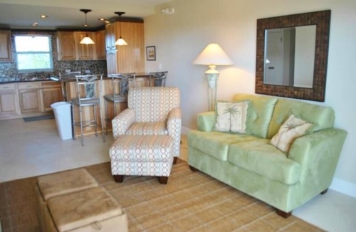 Tavernier House | Wonderful 2 Bedroom Condo with Ocean Views