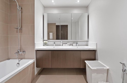 Dubai Apartment | Wonderful 2BR With Balcony - Dubai creek Harbour