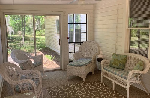 Blackshear House | Wonderful 3 Bedroom, 2 Bath home perfect for families and groups