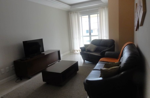 Centro Apartment | Wonderful apt facing the sea w /1 suite, + 2 rooms w /8 pers. + WI-FI