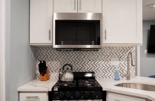 Fenway–Kenmore Apartment | Wonderful Back Bay 1br/1ba | Short walk to Fenway!