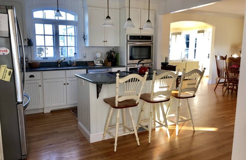 Narragansett Pier House | Wonderful family home in quiet neighborhood - World Cup 2026 Destination!