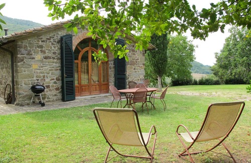 Greve in Chianti Villa | Wonderful villa for 4 people with WIFI, pets allowed and panoramic view