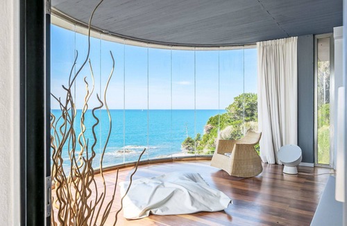 Rosignano Marittimo Villa | Wonderful private villa for 12 people with WIFI, private pool, A/C, TV, terrace and pets allowed