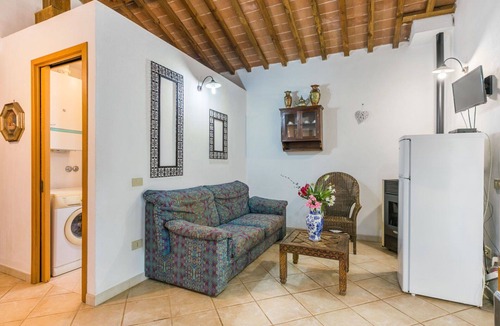 Casale Marittimo House | Wonderful private villa for 4 people with private pool, TV, patio and pets allowed