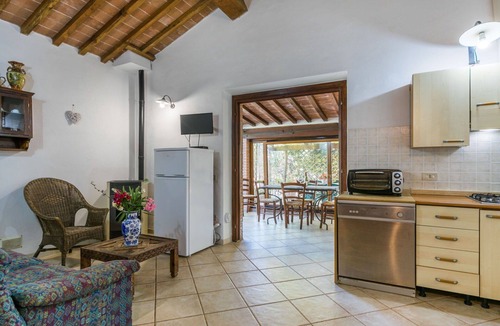 Casale Marittimo House | Wonderful private villa for 4 people with private pool, TV, patio and pets allowed