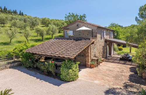 Casale Marittimo House | Wonderful private villa with WIFI, private pool, A/C, TV, patio, pets allowed and panoramic view