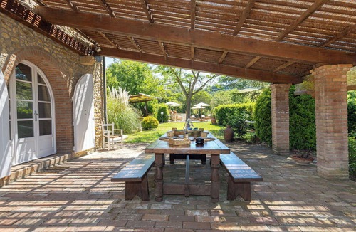 Casale Marittimo House | Wonderful private villa with WIFI, private pool, A/C, TV, patio, pets allowed and panoramic view