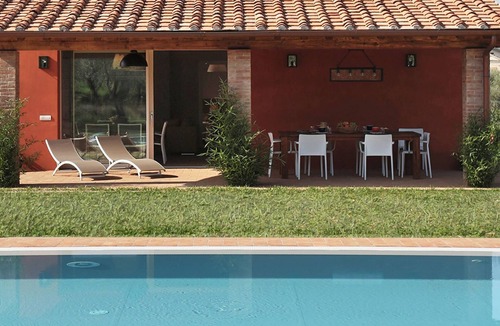 Cascine-La Croce Villa | Wonderful private villa with WIFI, A/C, private pool, TV, veranda and panoramic view, close to L.