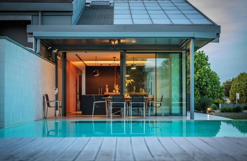 Arzergrande Villa | Wonderful private villa with WIFI, hot tub, private pool, sauna, A/C, TV, patio and pets allowed