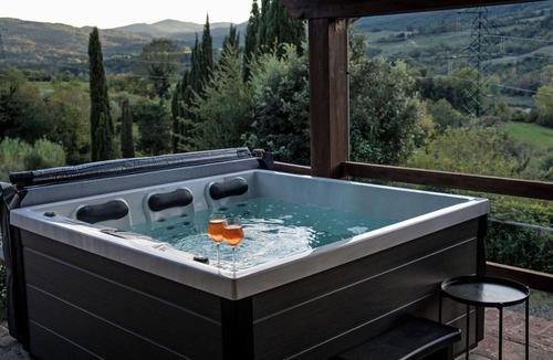 Montecatini Val di Cecina House | Wonderful private villa for 4 people with hot tub, private pool, WIFI, TV and terrace
