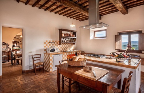 Castellina in Chianti Villa | Wonderful private villa with WIFI, private pool, TV, patio and panoramic view, close to Siena