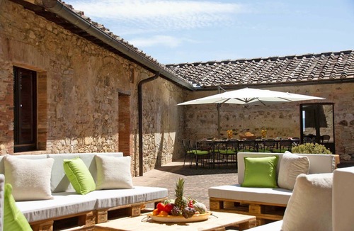 Castellina in Chianti Villa | Wonderful private villa with WIFI, private pool, TV, patio and panoramic view, close to Siena