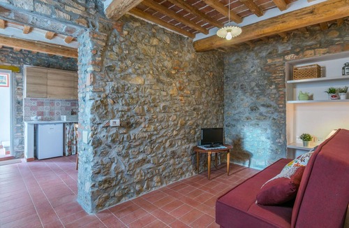 Santa Luce House | Wonderful private villa for 6 guests with WIFI, A/C, TV and patio