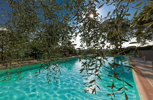 Lucignano Villa | Wonderful private villa for 15 guests with WIFI, private pool, TV, veranda and panoramic view