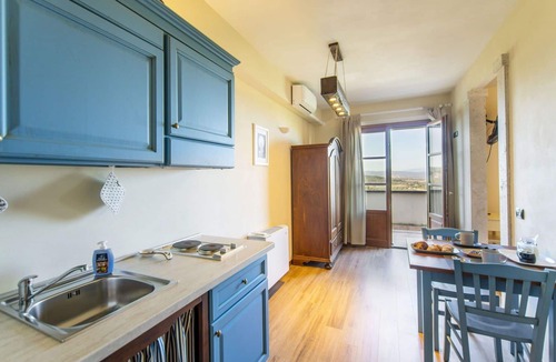 Lucignano House | Wonderful private villa for 16 guests with WIFI, A/C, private pool, hot tub, TV and balcony