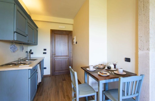Lucignano House | Wonderful private villa for 16 guests with WIFI, A/C, private pool, hot tub, TV and balcony