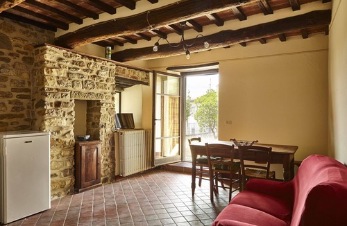 Capolona Villa | Wonderful private villa for 18 people with WIFI, private pool, TV and pets allowed, close to Are.