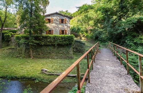 Molezzano Villa | Wonderful private villa for 4 people with WIFI, TV, patio and pets allowed