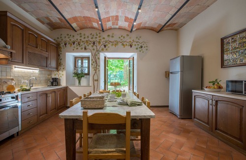 Ripoli Villa | Wonderful private villa with WIFI, private pool, hot tub, A/C, TV, patio and panoramic view
