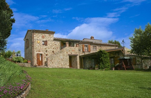 Sinalunga Villa | Wonderful private villa for 4 guests with private pool, A/C, WIFI and TV