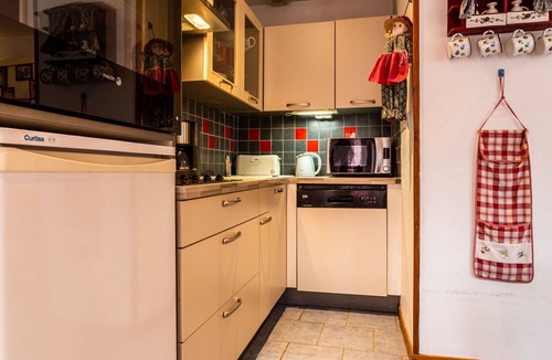Commes House | Wonderful private villa for 4 guests with WIFI, TV and terrace