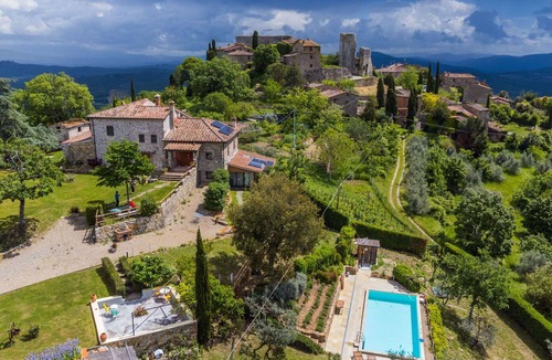 Bucine Villa | Wonderful private villa with WIFI, private pool, TV, patio, pets allowed and panoramic view