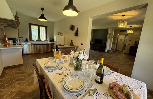 Santa Maria del Giudice Villa | Wonderful private villa for 7 people with A/C, WIFI, TV, veranda, pets allowed and panoramic view