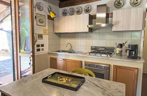 Vicopelago House | Wonderful private villa for 4 guests with WIFI, private pool, TV, terrace and pets allowed