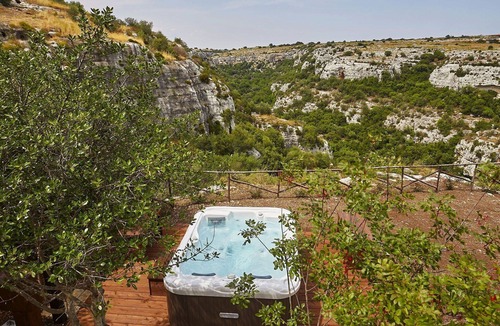 Cannizzara Villa | Wonderful private villa for 16 people with A/C, hot tub, private pool, WIFI, TV and patio
